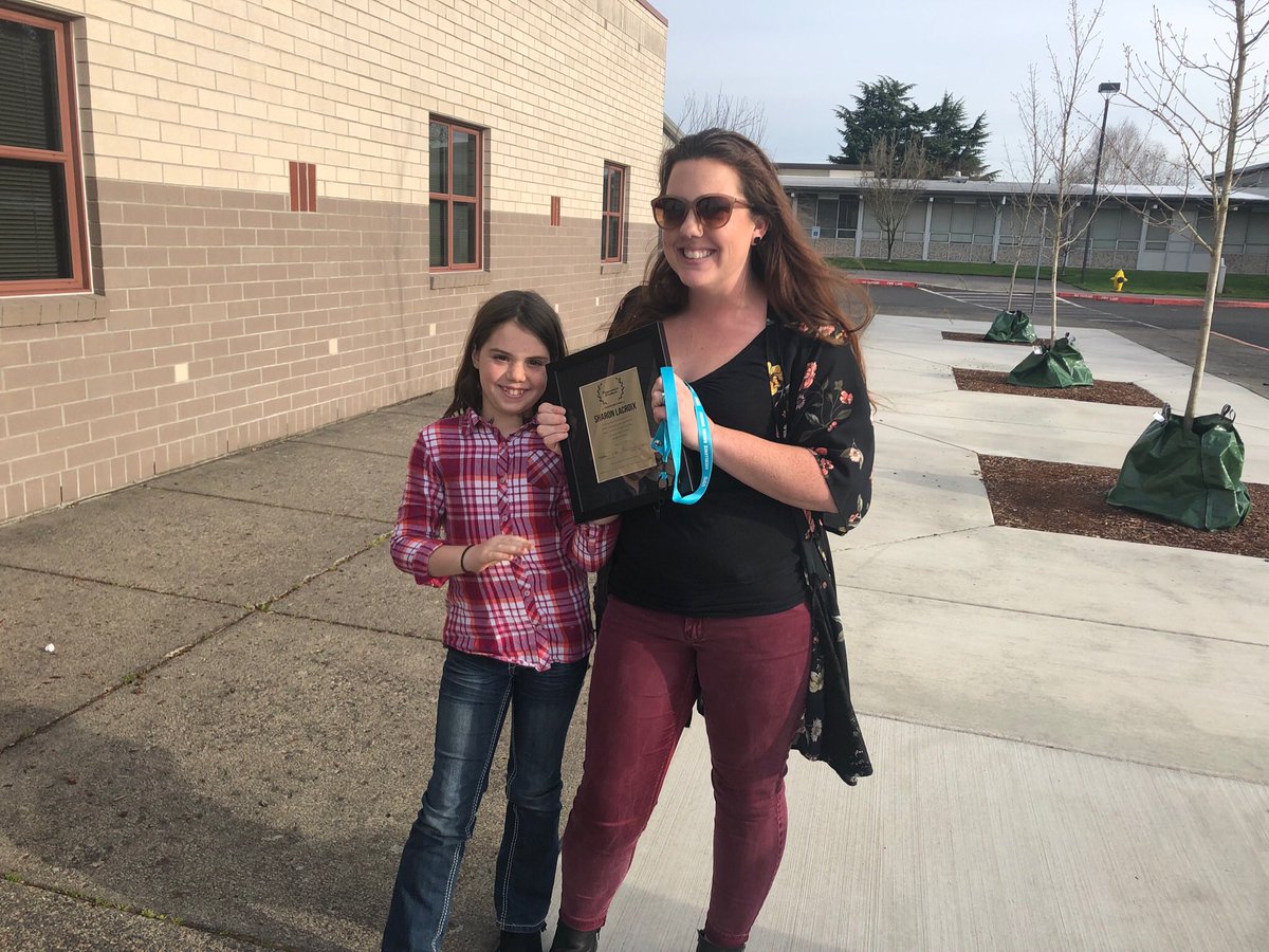 HoughElementar1's tweet photo. Congrats Sharon Lacroix, one of the recipients of the VPS Excellence Award for March, 2019. Thanks for all you do at #houghlearning and @VancouverSD Sharon! You are a rock star! https://t.co/QVtpF6x9bu