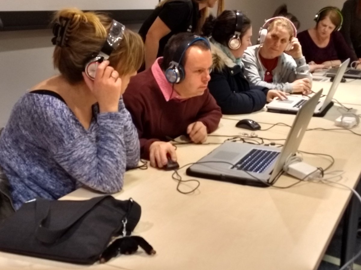 HaltonLibraries's tweet photo. Having fun coding with sounds! Press any coloured dot to make a sound ๐๐๐โฅ๏ธRT https://t.co/1178rbzkbw