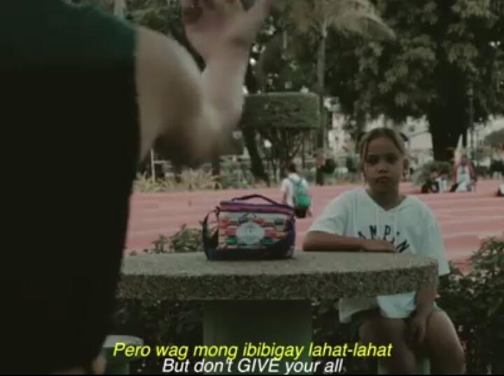 dericlopez_'s tweet photo. Magtira ka sa sarili mo!

C R U S H 3
Vincentiments
@DirekDarrylYap 

https://t.co/Ln0ivXXMGx

#CRUSH #chinesegarter #muse #mamamary #anongfeeling 
#tawaVSsaya #transferee #majorette #enjoylang #shampoo #longstraight #strengthening #antibreakage #kinderjoy #baon #lahatlahat #MINE https://t.co/Gc8lAezpQn