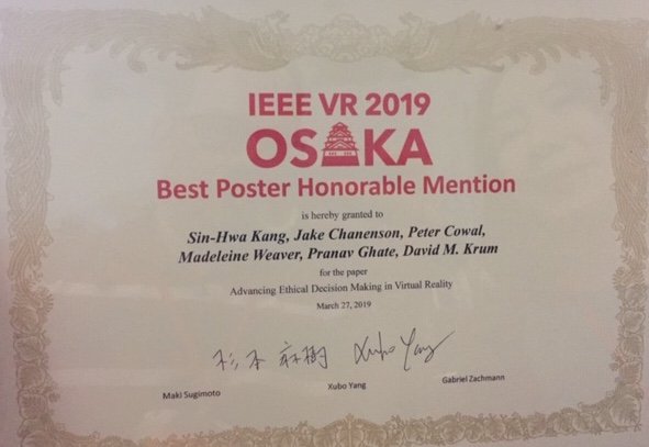 USC_ICT's tweet photo. A huge congratulations goes out to our Mixed Reality team- Sin-Hwa Kang, Jake Chanenson, Peter Cowal, Madeleine Weaver, Pranav Ghate and David M. Krum- for earning a best poster honorable mention at this year’s @IEEEVR Conference!
#IEEEVR2019 https://t.co/acptLGZZnK