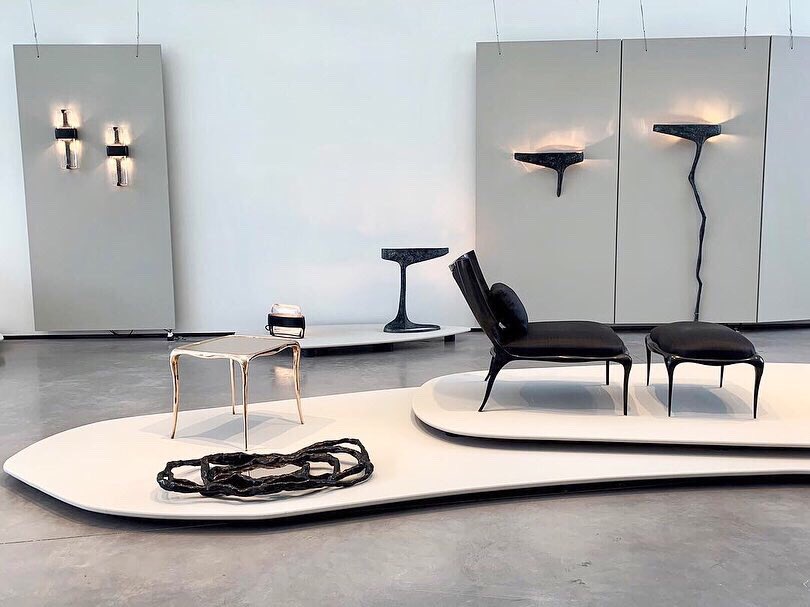 HollyHuntDesign's tweet photo. Congratulations #paulmathieudesign on your amazing exhibition at #ChateauLaCoste! The #StillMotion exhibit highlights the most iconic designs of #PaulMathieu’s career, featuring over 20 pieces.  Featured in Still Motion are #HOLLYHUNT’s stunning Vesta #Sconce and Iris #TableLamp. https://t.co/WnUQohLnRU