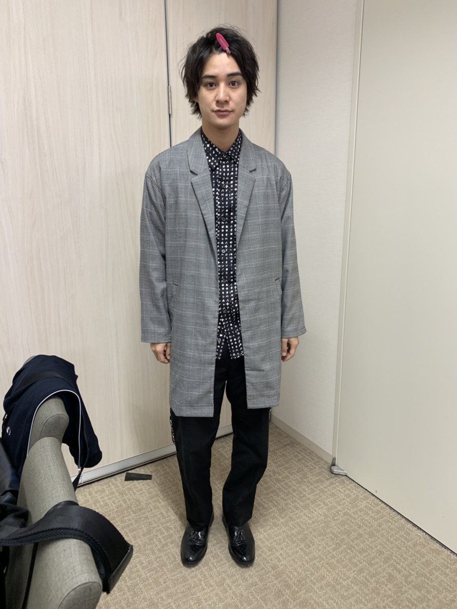 takasaki_shota's tweet photo. #テレビパラビ
#癒されたい男
#Paravi
え?
足の長さ25センチ?
そう思った人リツイート。
靴のサイズ12センチ?
そう思った人いいね。
シャツ
#SUB_AGE
パンツ
#DISCOVERED
30日みてなー! https://t.co/J7Ubgs81tN