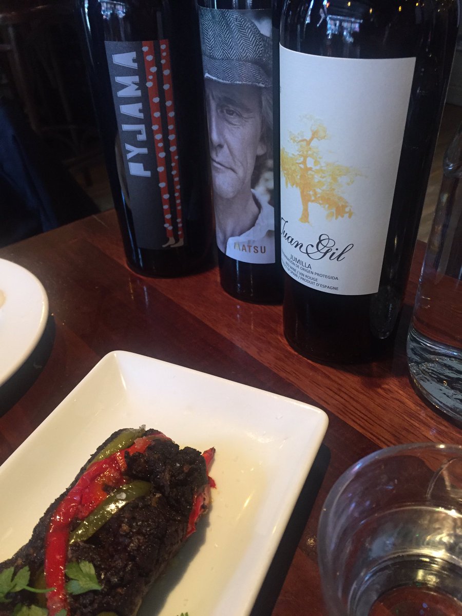 SpainFoodWineIE's tweet photo. Amazing wines from #Spain! Media launch @LasTapasDeLola. We are very proud about the high quality that Spain has to offer. #SpanishWineWeek in #Irelend 8th to 14th April https://t.co/G9nSgvBuTt