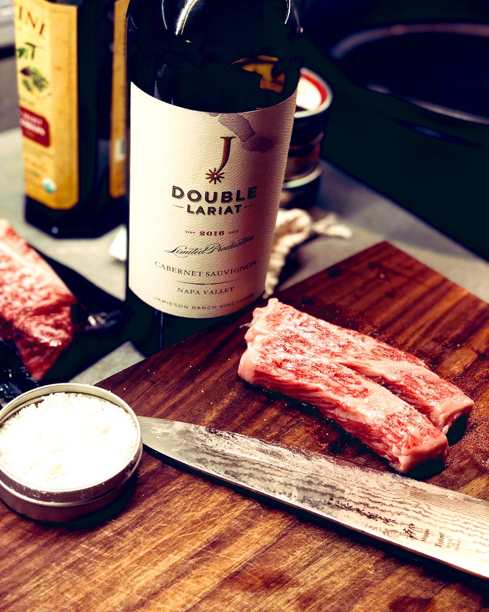 Last night’s amazing dinner with A5 Wagyu beef from <a href="/crowdcowusa/">Crowd Cow</a> &amp; Double Lariat Cabernet Sauvignon from <a href="/JamiesonRanch/">Jamieson Ranch Vineyards</a>. What other wines would you pair with #Wagyu? #WineWednesday