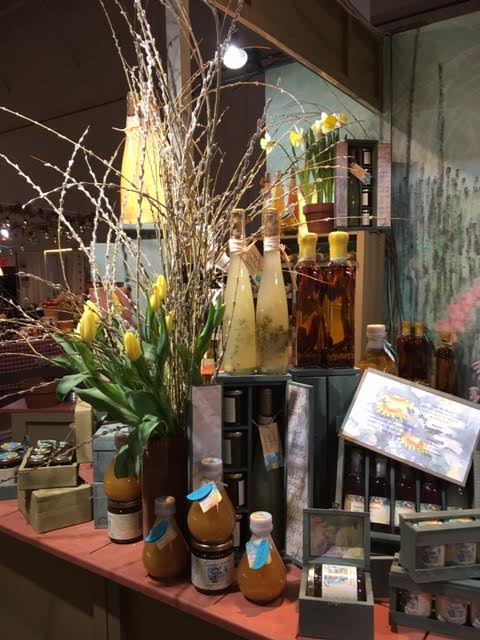 GardenTangled's tweet photo. Tangled Garden is at the One of A Kind Spring Show in Toronto. If you're in the area, please do stop by. We'd love to see you and share some delectable samples with you. You can find us at Booth C39 from March 27 - March 31, 2019. 
#ooak2019 https://t.co/NFgEd9Ycji