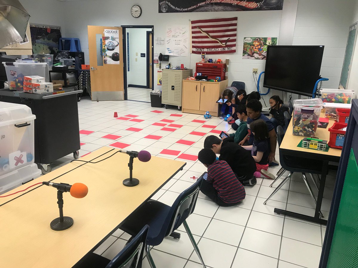 This project for fliptables increases the floor space for Dash Coding activities. We could gain so much floor space and not have 11+ students cramped. PWCBASICS doubles your donation. bit.ly/letsrollwithit PLS RT/Donate <a href="/craignewmark/">craig newmark</a> <a href="/thewrightleader/">Vernon Wright, M. Ed. • Speaker | Board President</a> <a href="/dreckbaerfrau/">Susanna Gebauer</a> @GaryLoper