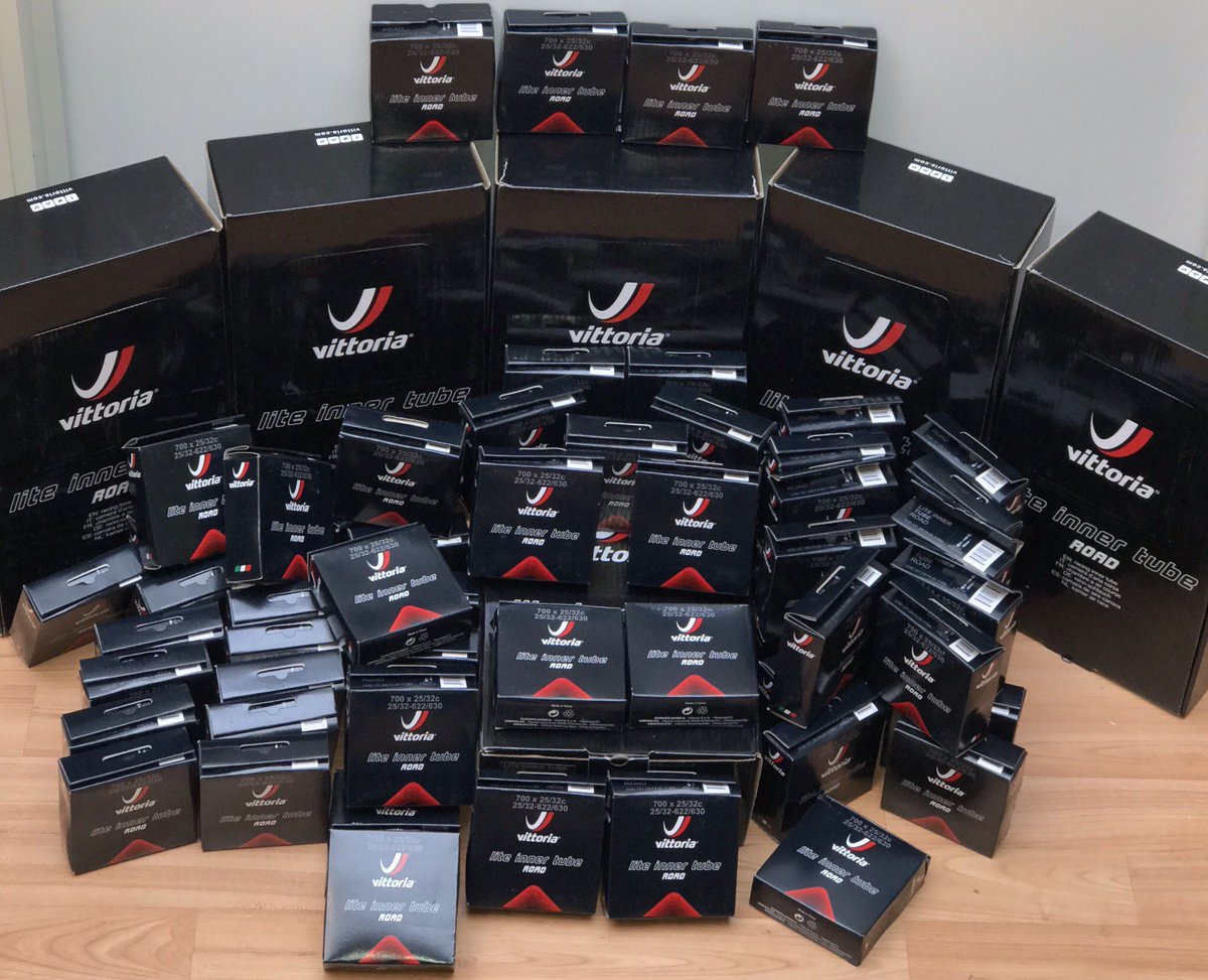 CyclingWebNL's tweet photo. 10 stuks #Vittoria #Ultralite #binnenbanden 700x19/23

Van 39,99 Voor 24,95!

De Vittoria Ultralite binnenband geeft iedere veeleisende #wielrenner wat hij nodig heeft. 

Meer info : https://t.co/3IogQTpIhs

#Cycling #Cyclistlife #Cyclinglove #Cyclingwebnl #Sport #Sale #Cyclists https://t.co/eGfYTuKeZV