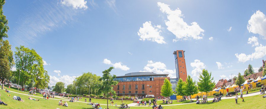Happy #WorldTheatreDay everybody! ❤️

📷 by Sam Allard (c) RSC