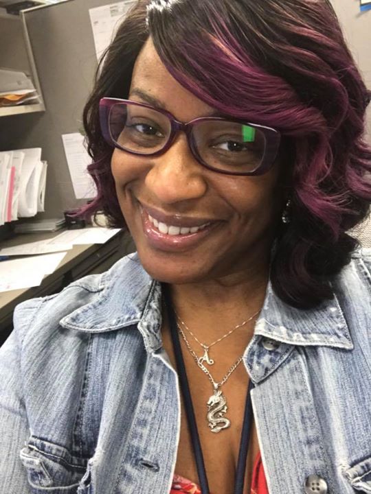 UOPX's tweet photo. Adrionna S. (AACJ, current student) is no stranger to juggling a career and coursework, but she’s a #FocusedPhoenix and nothing will be getting in her way! Share your #ProTips for mastering the balancing act between work and school below. https://t.co/c1tNXruZTj