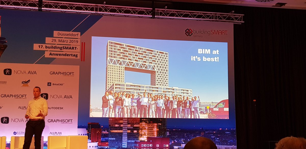 Gerrie Mühren tweet media