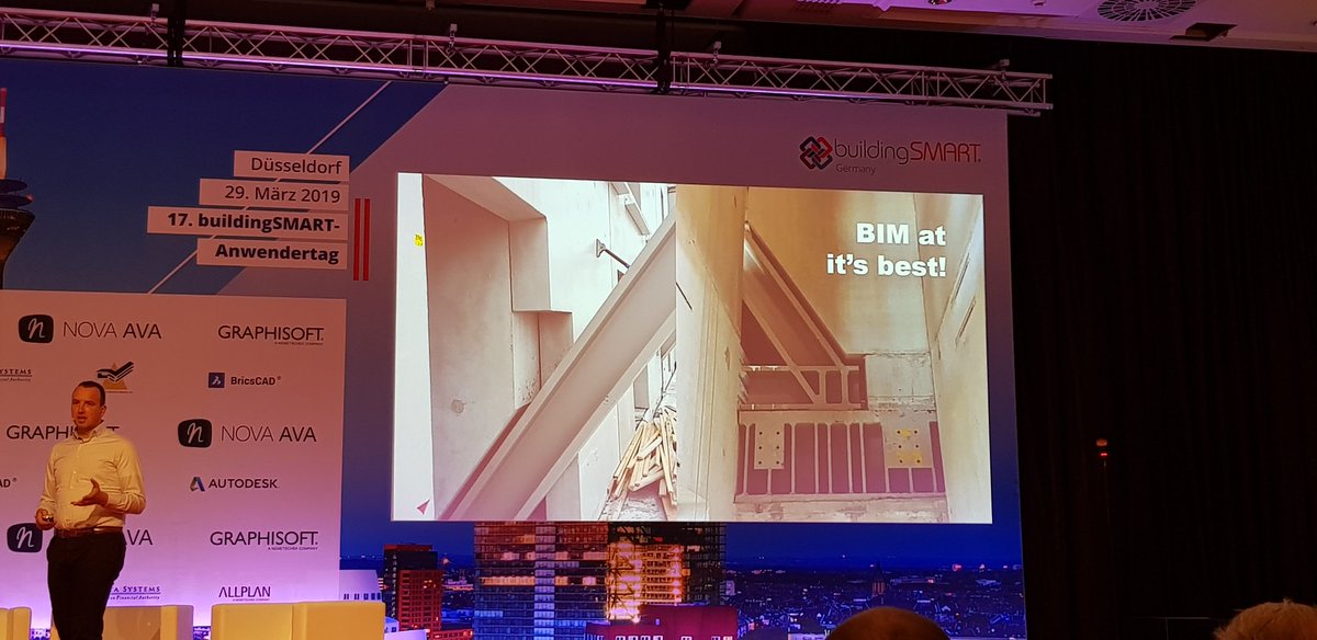 Gerrie Mühren tweet media