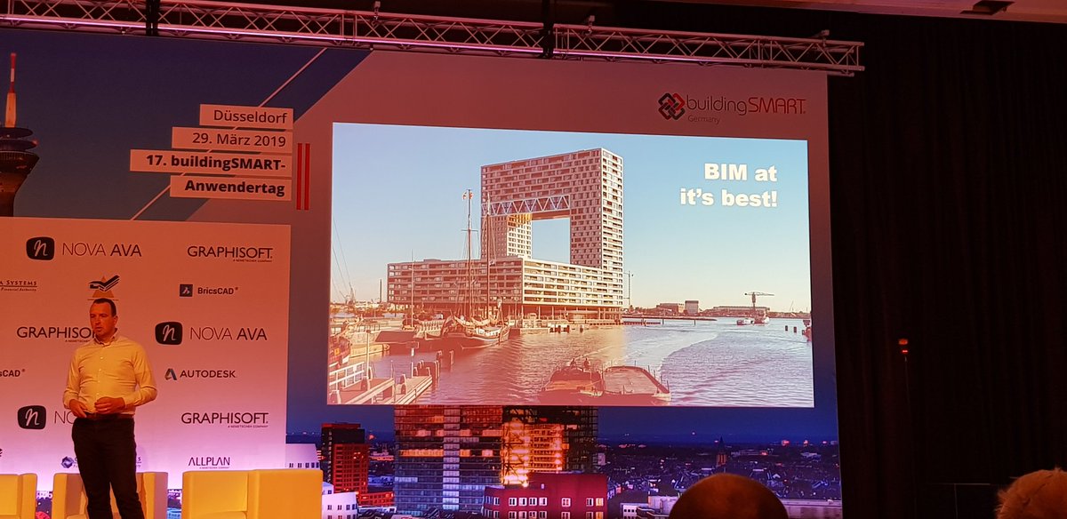 Gerrie Mühren tweet media