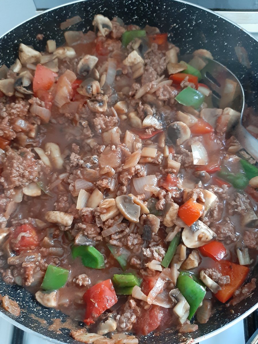 Amandafirth5's tweet photo. Got to love spat bol #swfriendly# #speedyveggies# from #aldi# 5%MINCE #ALLFREEFOODSONSLIMMINGWORLD# https://t.co/PxfuSdl8zF