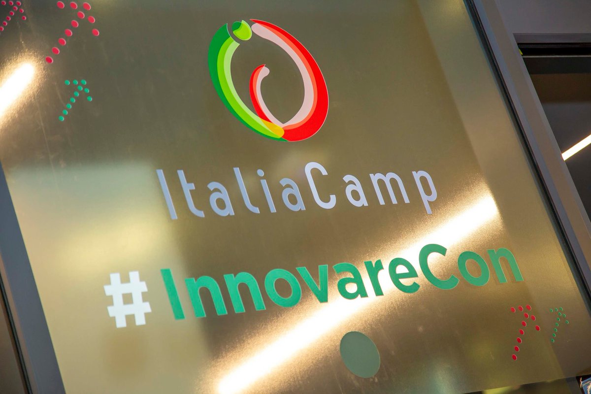 LinC_Magazine's tweet photo. Nel giorno dell’approvazione della direttiva sul diritto (digitale) d'autore, LINC racconta la storia di uno dei personaggi che ha contribuito a cambiare le regole del #dirittodautore attraverso la tecnologia, @davidedatri @soundreef #InnovareCon #27Marzo https://t.co/Zrl9kkDiMz https://t.co/sdtuHxPtoF