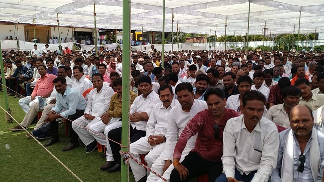 OfficeOfKNath's tweet image. आज छिंदवाड़ा के शहनाई लॉन में कांग्रेस कार्यकर्ताओं, पदाधिकारियों,  ब्लॉक / क्षेत्रीय / नगर अध्यक्ष, पर्यवेक्षक, समन्वयक , समन्वयक प्रभारी, बूथ सहियोगीयों की बैठक को संबोधित किया ।