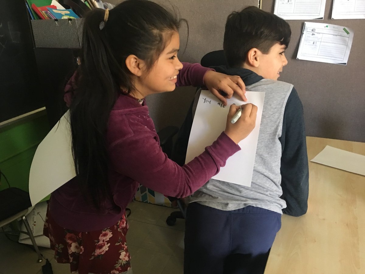 AmyJamie123170's tweet photo. 4th grade ESOL, jotting down character traits that they like about that person. #consciousdiscipline https://t.co/mSeL2iIEFM