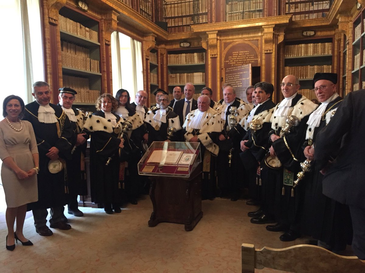 bussetti_marco's tweet photo. Partecipo con grande piacere all’inaugurazione dell’Anno Accademico dell’@UniperugiaNews, simbolo della grandezza della storia politica, religiosa e culturale del nostro Paese. Ringrazio il Rettore Moriconi, per l’invito e l’ospitalità. Segui la diretta ▶️ https://t.co/Y7eKxg2hiL https://t.co/qugC6ctbVu