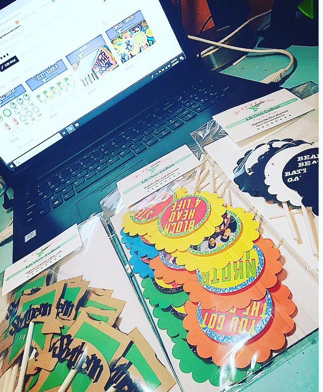 liliortizludlum's tweet photo. https://t.co/FUfieUb3Dz #craftbusiness #cupcakes #toppers #customparty #decor #decoration #etsy #etsyshop #etsyseller #handmadebusiness #entrepreneur #thelolcollection https://t.co/QZe7ItEXnD