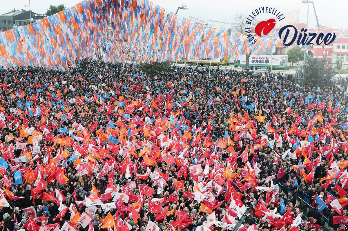 Akparti's tweet photo. Genel Başkanımız ve Cumhurbaşkanımız @RT_Erdogan: İklimi güzel, yeşili güzel, insanı güzel Düzce. Osman Gazi’nin silah arkadaşları, Akçakoca Bey’in ve Konuralp Bey’in yurt tuttuğu Düzce. Ülkemizin birliğinin, dirliğinin, kardeşliğinin ve huzurunun sembolü Düzce. https://t.co/GrT1tklpck
