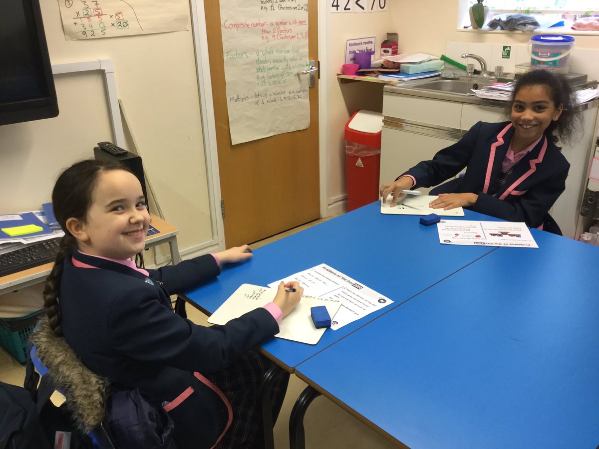 AlleynCourtMath's tweet photo. The last early maths club of the term for yr5. Lots of good thinking and problem solving. https://t.co/9nM890n0v9