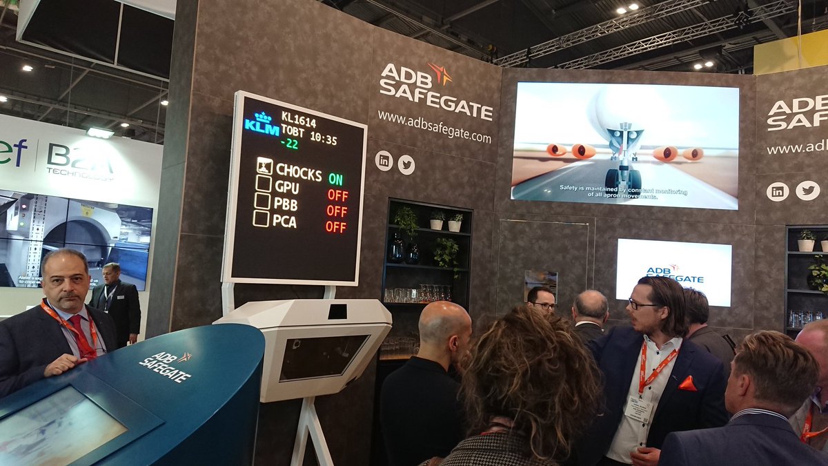 ADBSAFEGATE's tweet photo. #PTELondon second day. Lining up to watch the #SafedockX and how it will redefine #apron management. Visit us at #Booth2115 https://t.co/btC8uW3fhH