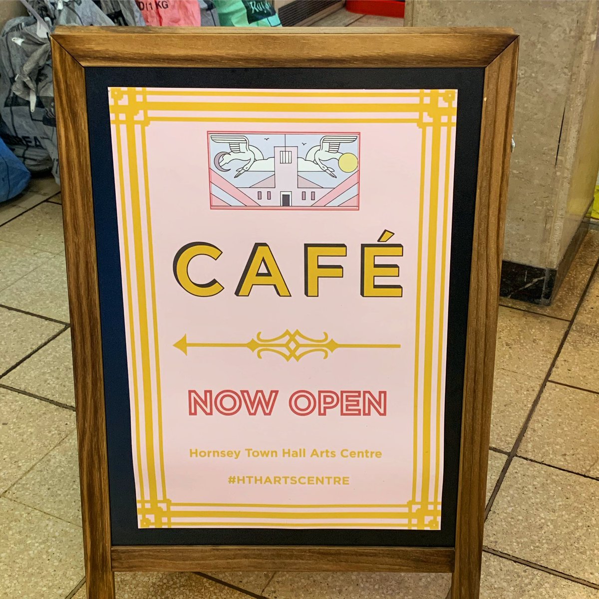 HTHArtsCafe tweet media