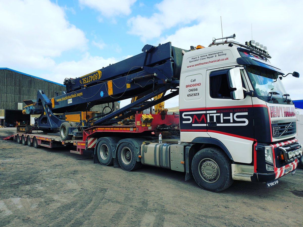 KJ_Services's tweet image. Our Trackstack 8042TSL Being Loaded Up Ready For Delivery To Site This Afternoon! #Trackstack #8042TSL #KJServicesLTD #KJCrushingLtd #HireFleet