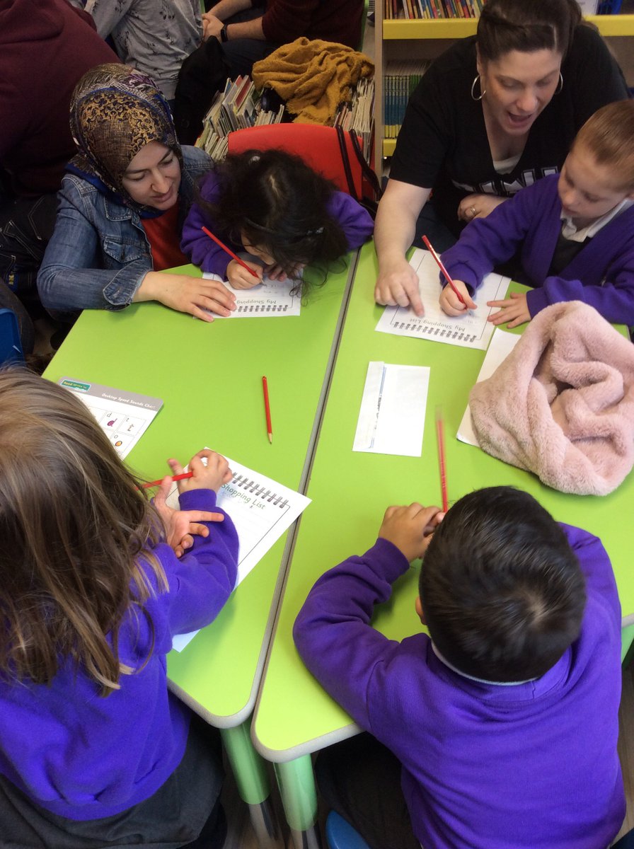 HPA_Philip_Lane's tweet image. Our Reception Reading &amp;amp; Writing Workshop was rammed this morning! Thank you so much to parents and carers who came! We hope it was helpful and that the resources come in useful at home too. Read the weekly newsletter for information about forthcoming workshops. #HPAPLReception