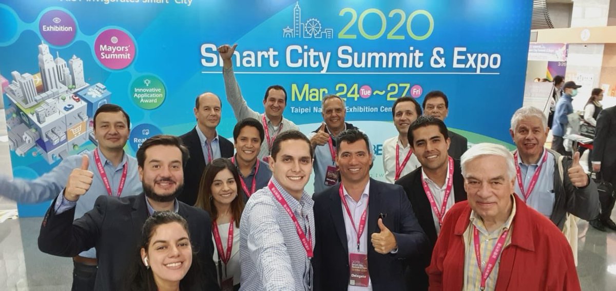 oscarduenas's tweet photo. Delegación de empresarios colombianos en el Smart City Summit &amp; Expo con el apoyo de @FedesoftCol y la oficina comercial de Taipéi. #2019SCSE #Taipei #4RI #AIoT #IA #Cloud https://t.co/hjkgfG00L0
