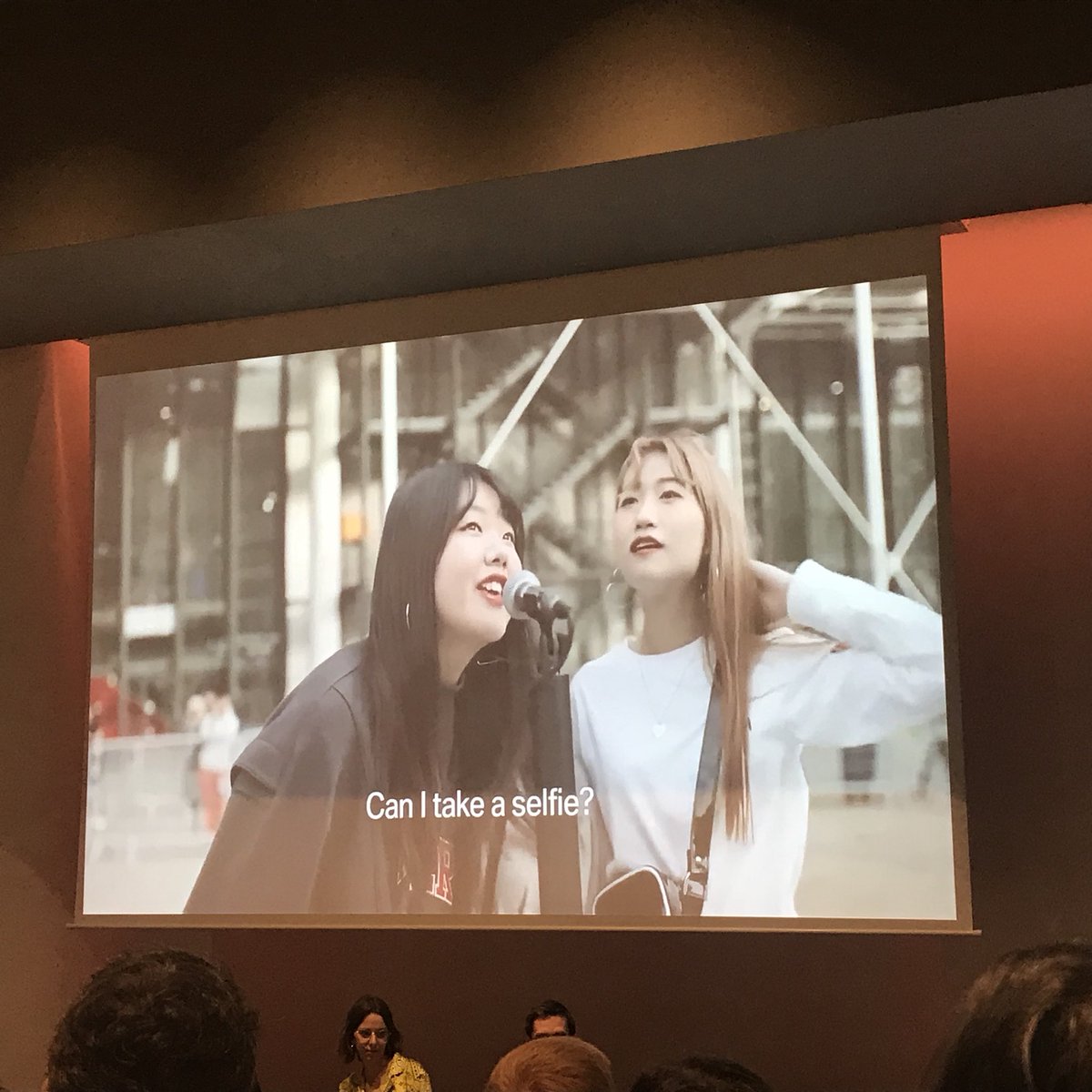 EvaVanRuy's tweet photo. #confstrat @Strategies DOOH - le mettre mot : interactivité selon @lenasgautier @biborg #content #BusinessHacking https://t.co/nRu1Tub6OL