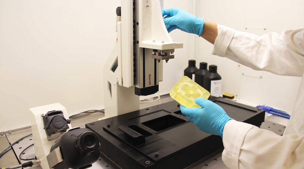 Simplimize_dk's tweet photo. Gratis seminar: Udvikl produkter hurtigt og fleksibelt med 3d-print i plast - find ud af, hvordan du kan bruge Freeform Injection Moulding i din forretning. Tilmeld dig her: https://t.co/XeZM8kNAO8 https://t.co/LS1JA1Yk8V