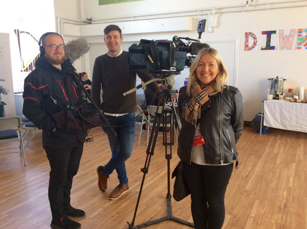 BroEirwg's tweet photo. Diolch i gwmni teledu Tinopolis am ffilmio ein Diwrnod Uchelgais.
Thank you to Tinopolis television company for filming our Ambitions Day https://t.co/wNubUYrGoa