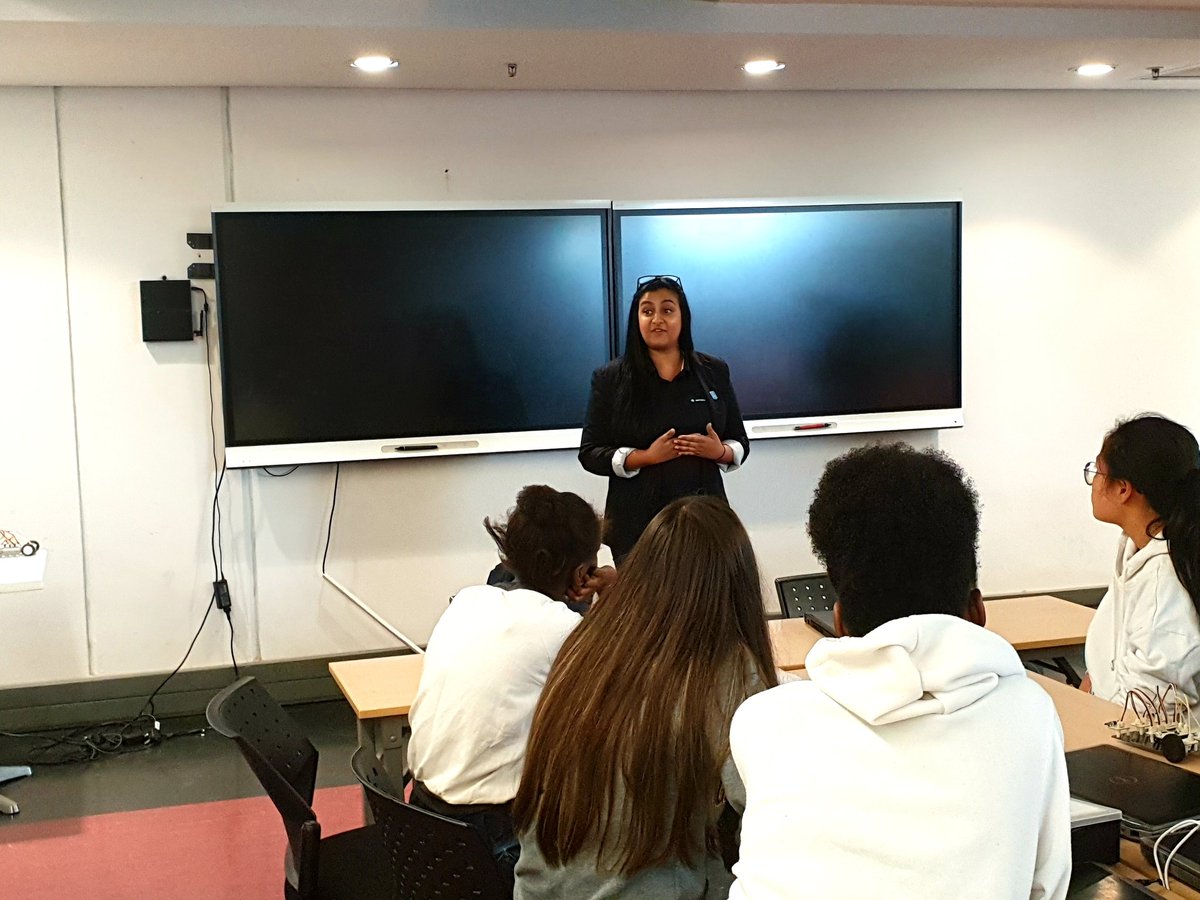 _WomEng's tweet photo. Our #Innovators got a chance to learn more about our partner @MSIFoundation.Thank you to Bavika Singh, Marketing Manager for Sub-Saharan Africa at Motorola Solutions, for joining us today. #TechnovationCamp #motorolasolutionsfoundation #tech #engineering #innovation https://t.co/GtTjZZ6cul