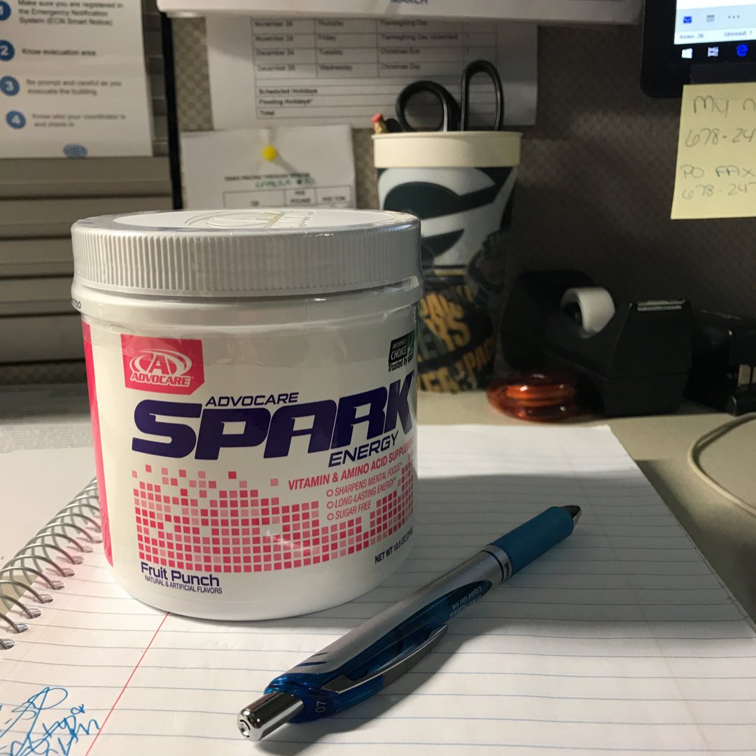 SandraWheeler09's tweet photo. I love AdvoCare Fruit Punch Spark!!! It gives me the energy I need to get through a long day of meetings. It’s a unique blend of 20 vitamins,  minerals and nutrients that work synergistically to provide a healthy source of mental focus and energy. Contact me if you want to try it https://t.co/e6nNj23h1E