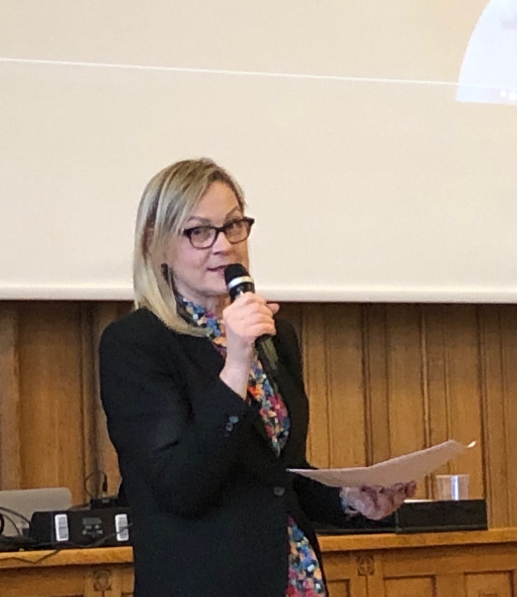 LunaPaivi's tweet photo. #Tasa-arvo ’n pakki on pysäytettävä, kiteyttää ⁦@EvaBiaudet⁩ tuoden samalla ⁦#NJKL terveiset edustaen yli 400 000 naisääntä #Äitiys ja yhteiskunnanrakenteet - seminaarissa ⁦@Eurooppanaiset⁩ käsitellen #syntyvyys teemaa https://t.co/MID0fl5NgF