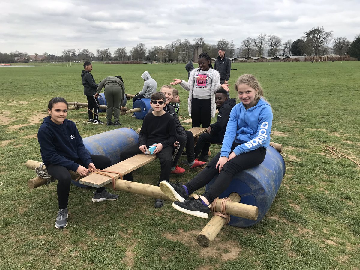 windrushprimary's tweet photo. Teamwork makes a dream work! #buggybuild https://t.co/BWI11kTakv