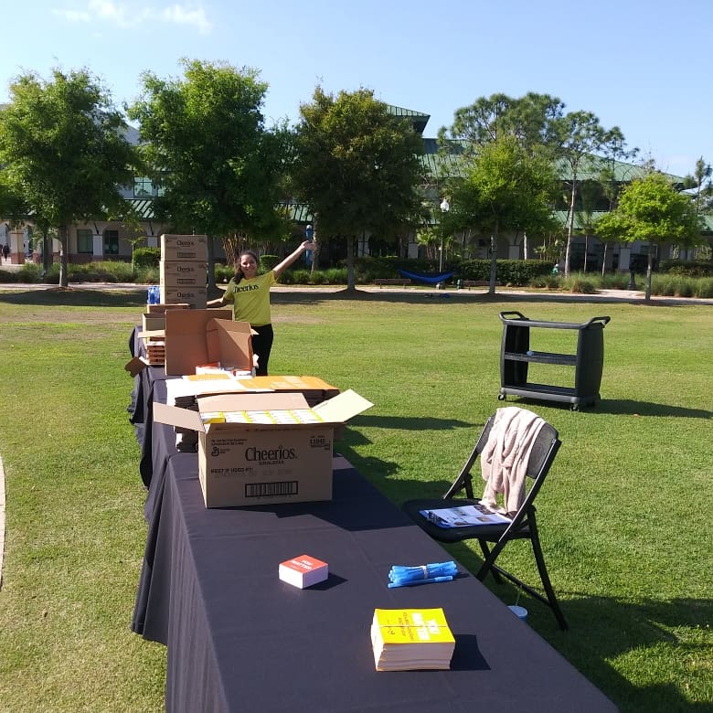 FGCU_Dining's tweet photo. Getting set up for our #OneMillionActsOfGood event! #MATTERbox #MATTERNation @theellenshow #ChartwellsDoesGood #FGCUDoesGood https://t.co/yF6qPUcM06