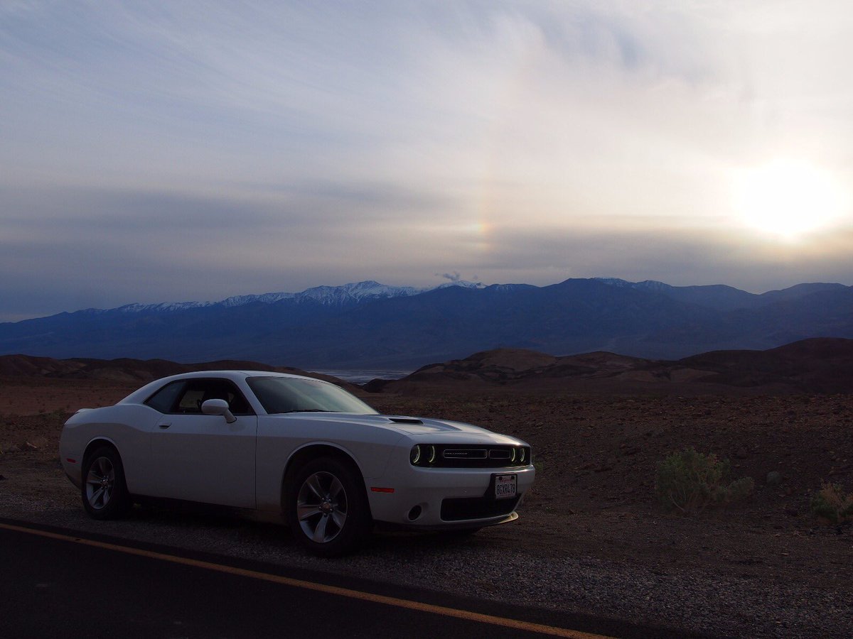 JennyGriffiths_'s tweet image. Throwback to last week when @SnapTech and @SauceVideo hired this dream to drive around Death Valley in after #OracleMBX @OracleStartup True startup life right here 😂 #dontjudgeus
