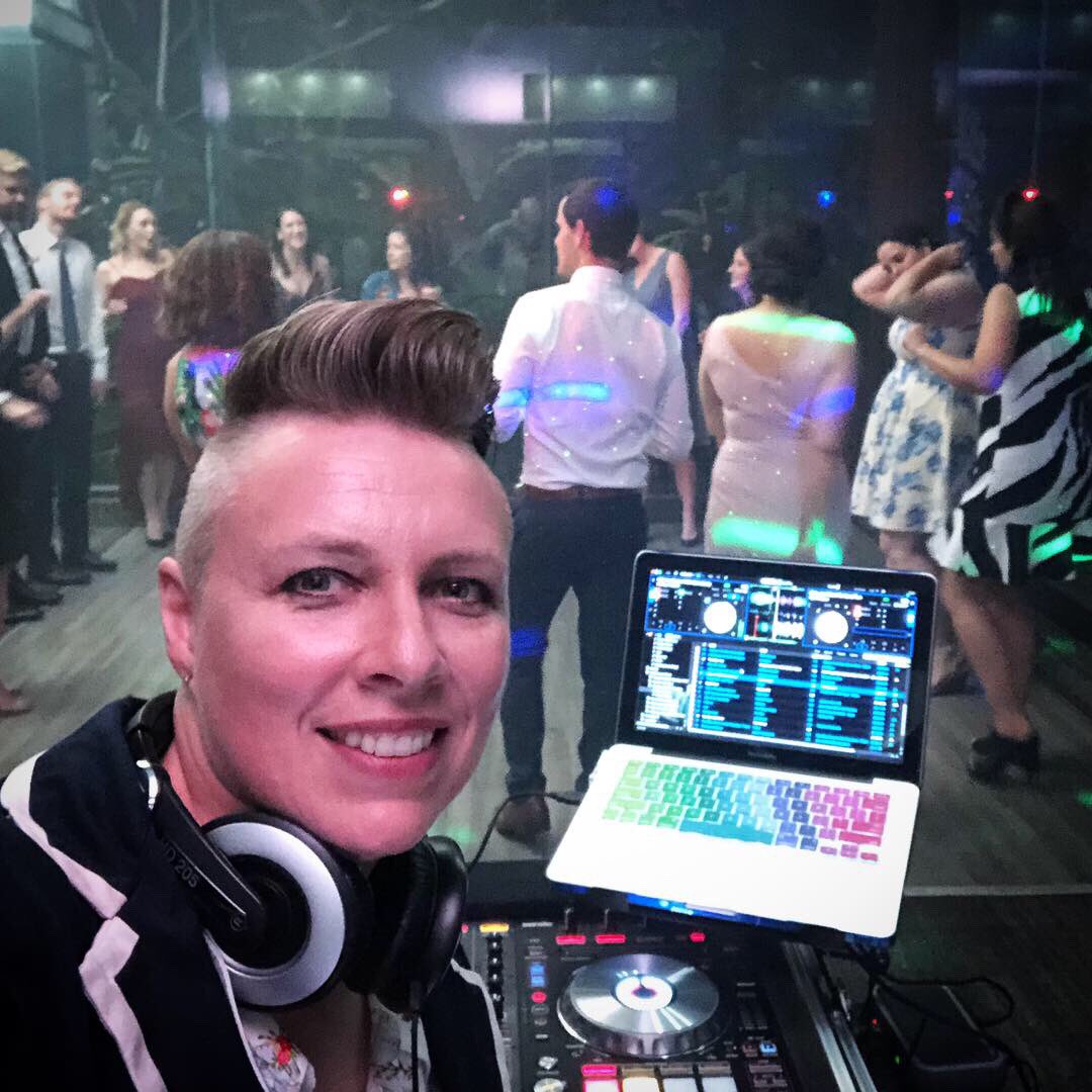 djblazyn's tweet photo. https://t.co/hh3FUPnpIW just a new rendition of #AmericanBoy - #acoustic. Trying out my #Q802USB #Xenyx #Behringer #mixer https://t.co/PeO7mgCcXR