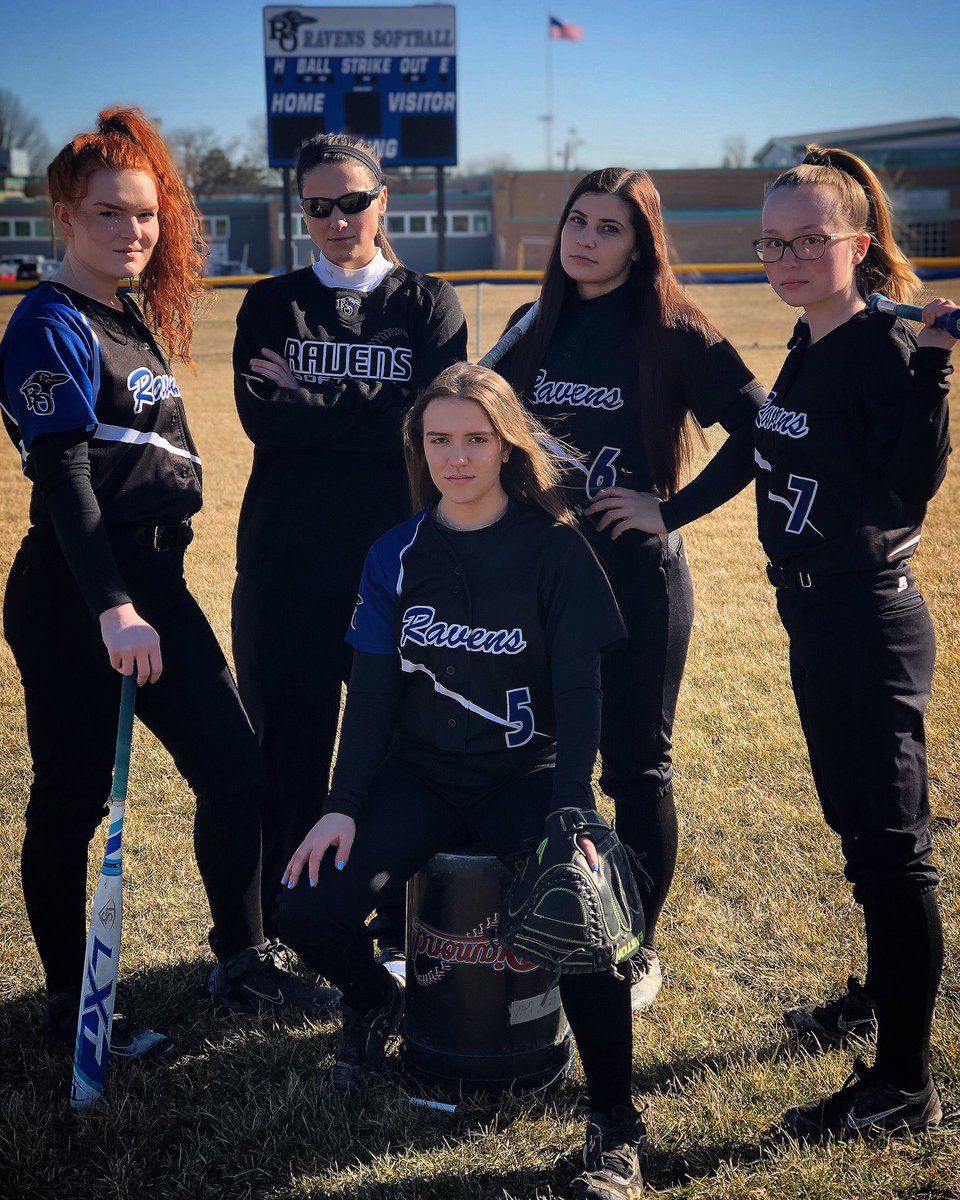 CoachEHayworth's tweet photo. Ravens. We ready.
#rosoftball #competeeveryday #earnit #team3 #weareRO https://t.co/VjMOhwcPNe