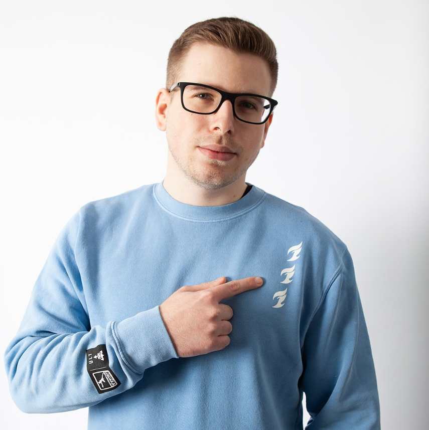 zqroide's tweet photo. Ce soir dès 18H30 sur https://t.co/NT2IiAOGKu :

- 45 minutes avec @DF_aKm 
- Les playoffs de l'OWL Stage 1
- Le répondeur des supporters
- Les Contenders EU avec @FlippzoR @Le_Renegat et @Wrath_OW 
- L'Overtime avec vos questions

Vous serez là ? RT appréciés https://t.co/g5gKcn7q6O