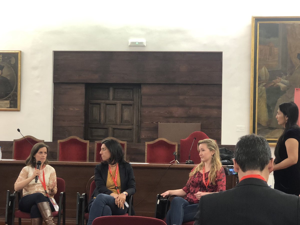 Blockchain Ecosystems:Building strong communities !! Just forget about the technology...A pleasure to meet in #StartupOle19 with brilliant friends talking about the real cornerstone of a new world