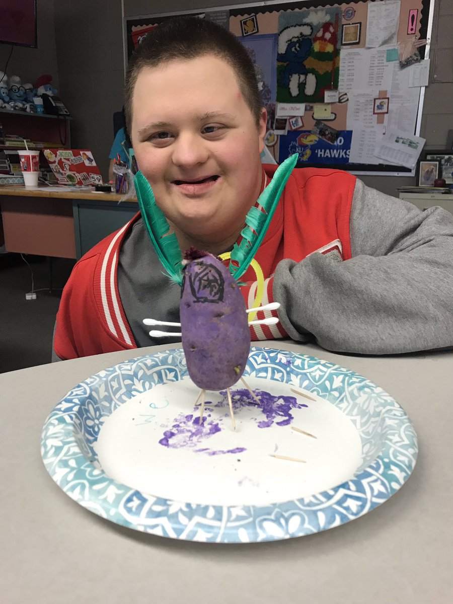 BelODell's tweet photo. My students have been busy studying traits and heredity and these Tator Babies are the result! #theylovescience https://t.co/rhbZDRkXSW