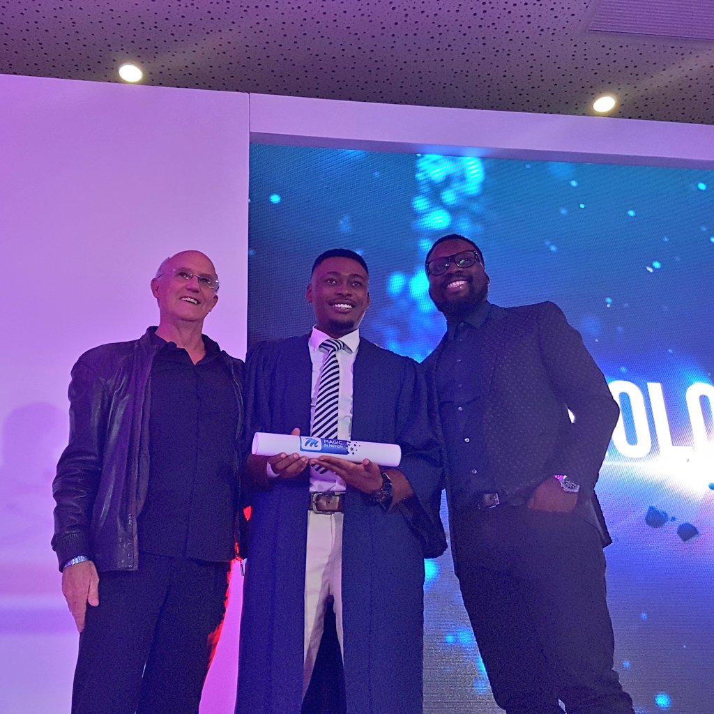 MnetCorporate's tweet image. Issa graduation! #MagicInMotion