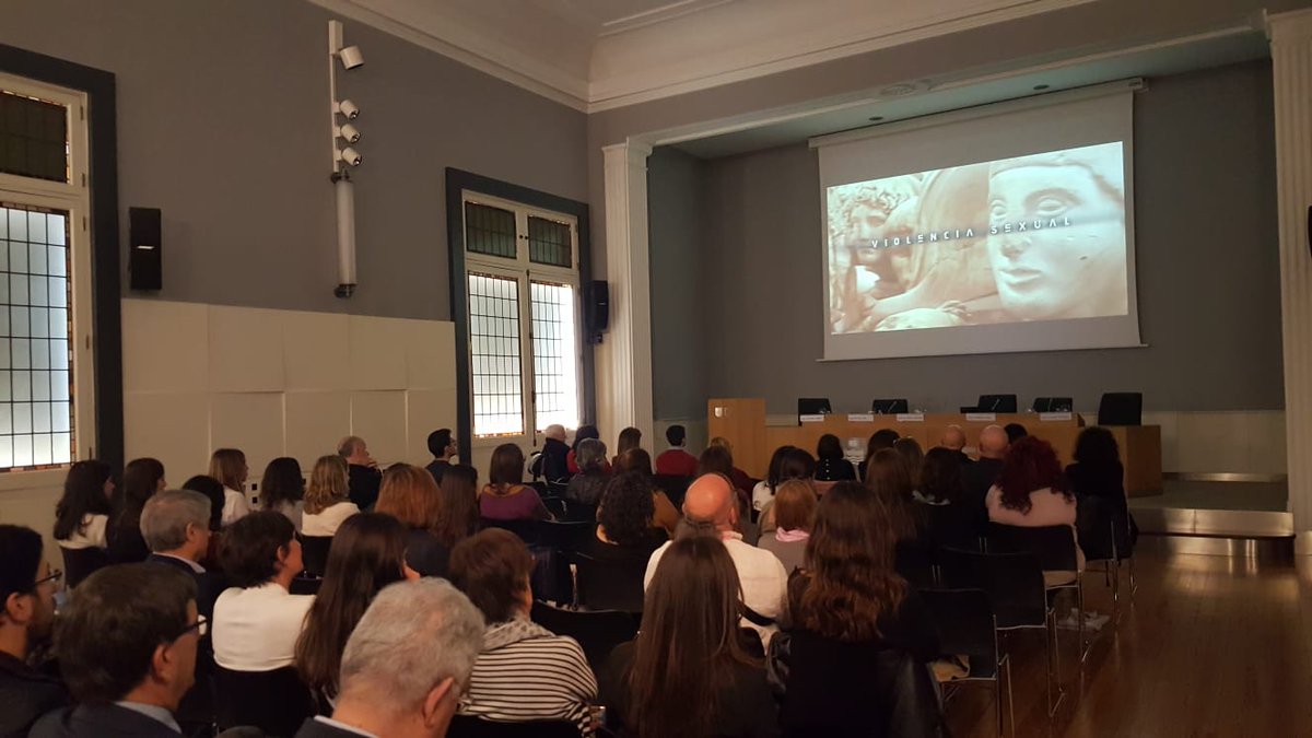Arranca la proyección en el campus de #Bilbao del documental Voces contra el silencio, una producción de <a href="/Documentos_TV/">Documentos TV</a>  (<a href="/rtve/">RTVE</a>) con testimonios de mujeres víctimas de violencia sexual rtve.es/television/doc…

Mañana se visionará en <a href="/DeustoForum/">DeustoForum</a> #Gipuzkoa agenda.deusto.es/voces-contra-e…