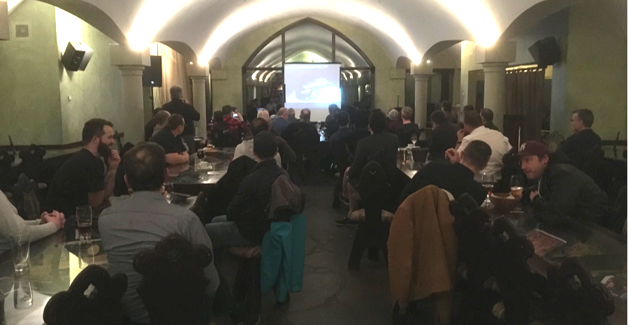 aveqc's tweet photo. ❯ https://t.co/1IaIovY6bp ❯ Le 14 mars dernier, l'AVÉQ, le #ClubTesla et #eRacine réunissaient une soixantaine de passionnés pour suivre en direct le dévoilement de la #Tesla #ModelY sur grand écran. Toutes les occasions sont bonnes pour fêter entre électromobilistes
#VE_Quebec https://t.co/sHvNwgWCew