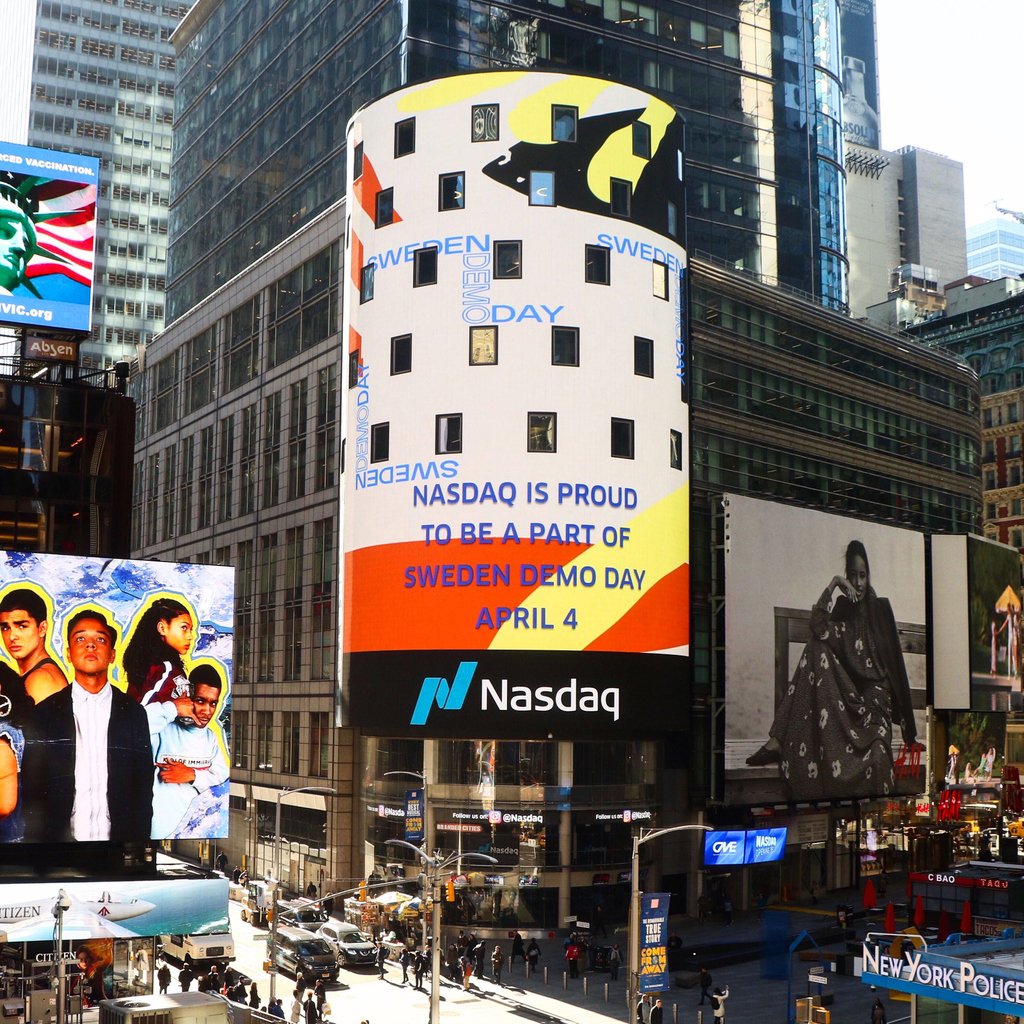 SweDemoDay's tweet photo. Sweden Demo Day at Times Square NYC!! 🙈💥💥 Thank you @Nasdaq for sponsoring! Sign up at https://t.co/CEH0V8GBcP
#timessquare
#swedemoday
#nordicmade
#startupevent
#sthlmtech
#gbgtech
#malmotech
#femtechse
#womenintech
#femalefounders
#femalefounders_se https://t.co/75pbXU9lOz