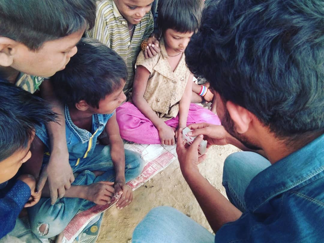 NavdharaF's tweet photo. Thanks K P Ramtej "The Magician" for joining the drive last Sunday. You traveled all the way from Allahabad to meet these kids. We are so grateful.
.
.
#NavdharaEducationDrive #navdharafoundation #socialwork https://t.co/2XNbg0xYxm