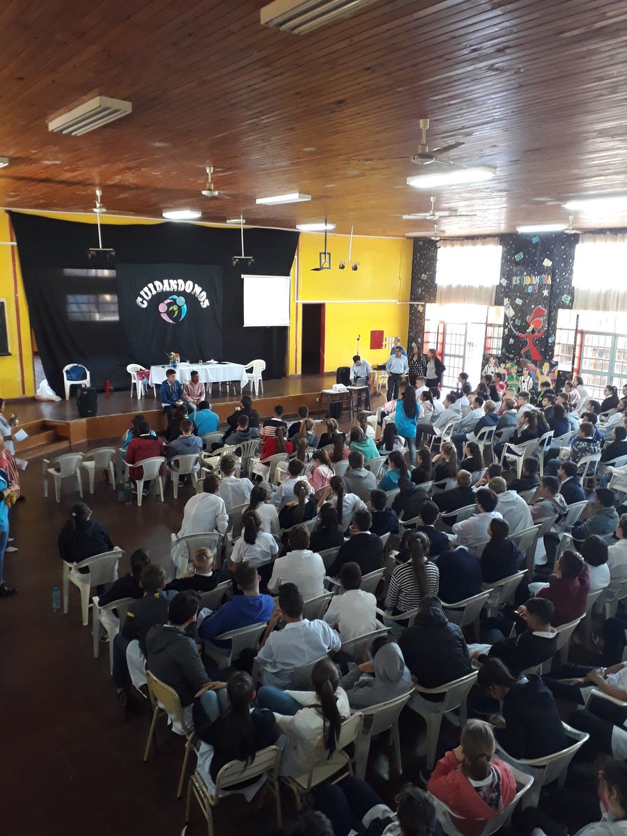 galarza_renzo's tweet photo. #Cuidandonos ya esta en Marcha #SanVicente
#Ahora #Normal13 #Bop97
@mariluleverberg @Noeliagavilan2 @CGEMisiones @christiandechat https://t.co/OddS87sknL
