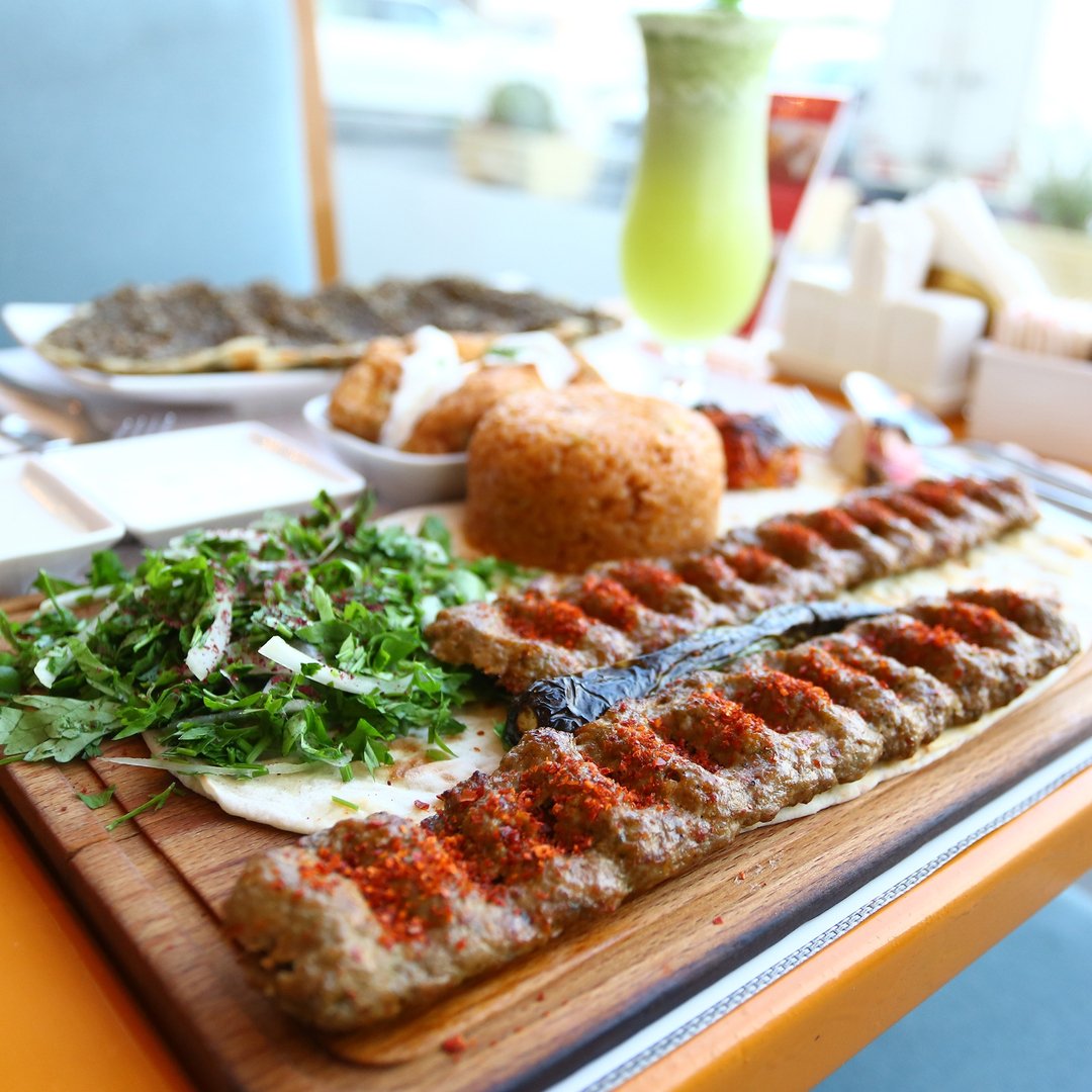 iskenderdonerkw's tweet photo. تجربة فريدة مع اسكندر دونر
Call 22419999 or via Talabat / Catering 69087679  or via bilbayt
#iskenderdoner  https://t.co/9nVHNrnpoA https://t.co/DrjUkXSUNI